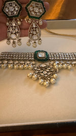 Load image into Gallery viewer, Polki look set with earrings
