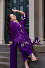 Load image into Gallery viewer, Azal Kamdani suit
