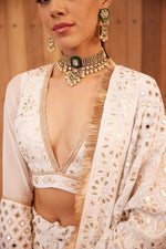 Load image into Gallery viewer, Polki look set with earrings
