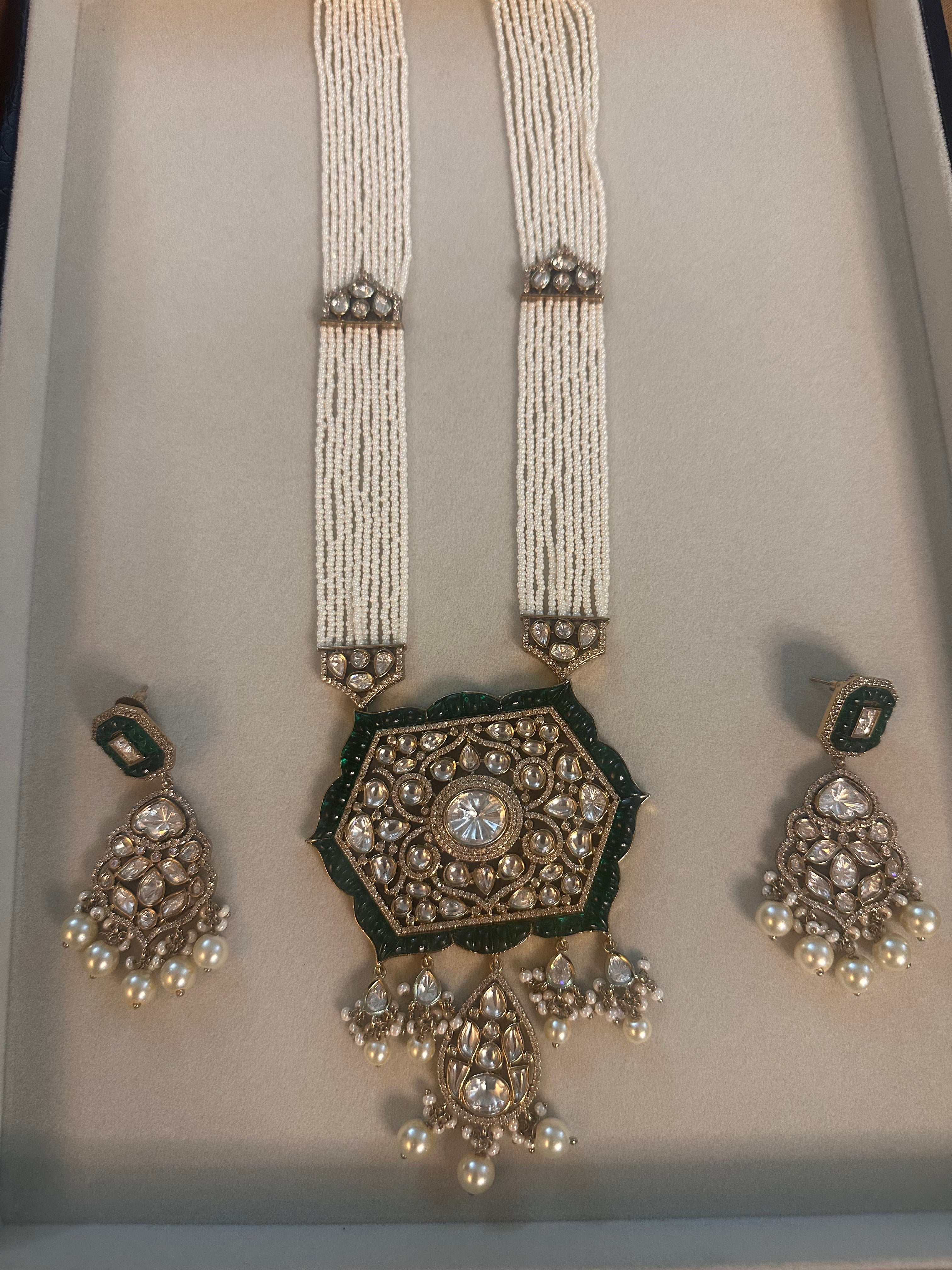 Long emerald and pearl rani haar set